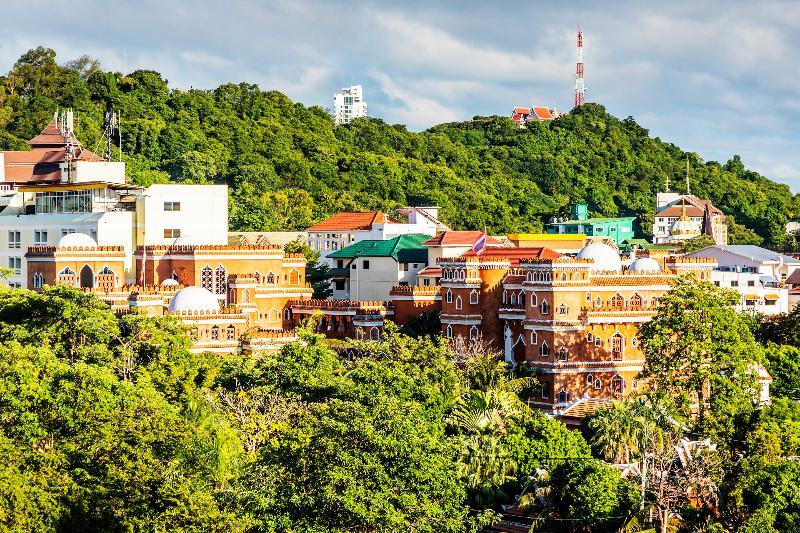 The Rizin Hotel Pattaya Ngoại thất bức ảnh